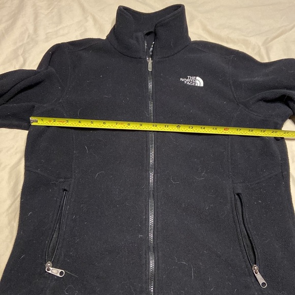 Black North Face jacket - Picture 5 of 6
